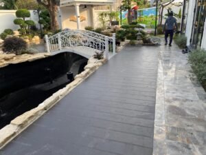 Sơn chống thấm hồ cá koi